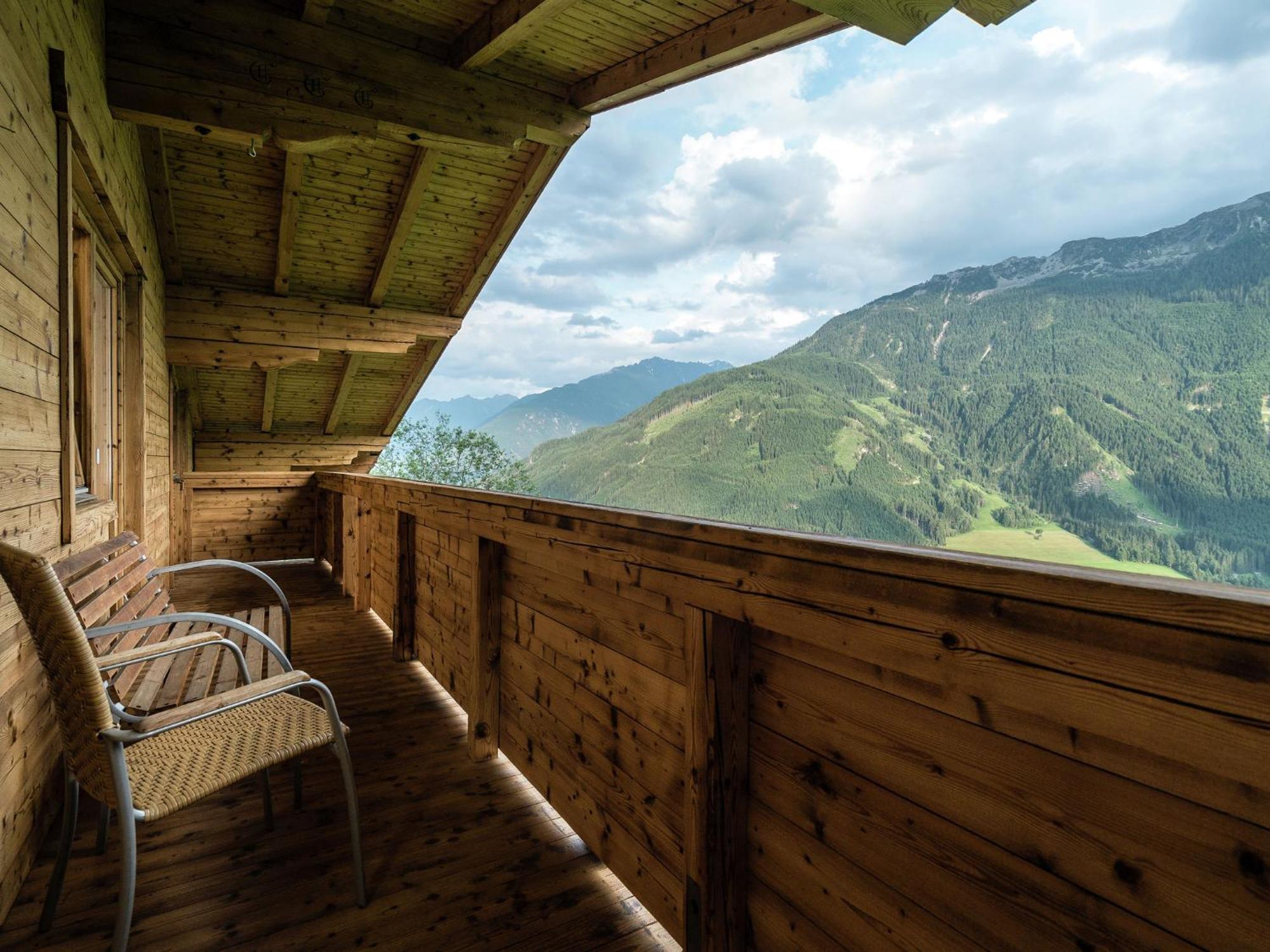 Chalet In Koenigsleiten Near Ski Area With Sauna Кьонигслайтен Екстериор снимка