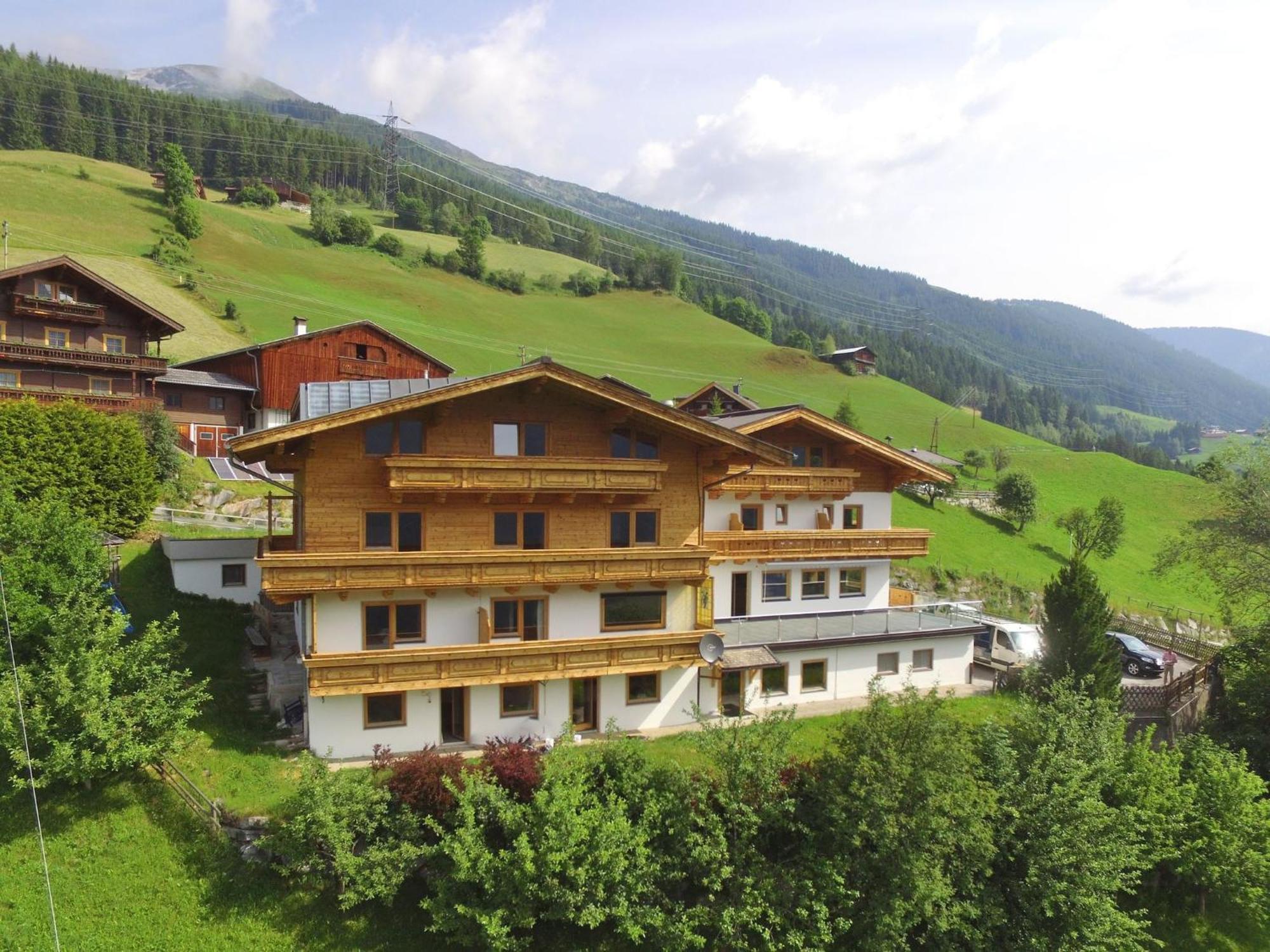 Chalet In Koenigsleiten Near Ski Area With Sauna Кьонигслайтен Екстериор снимка