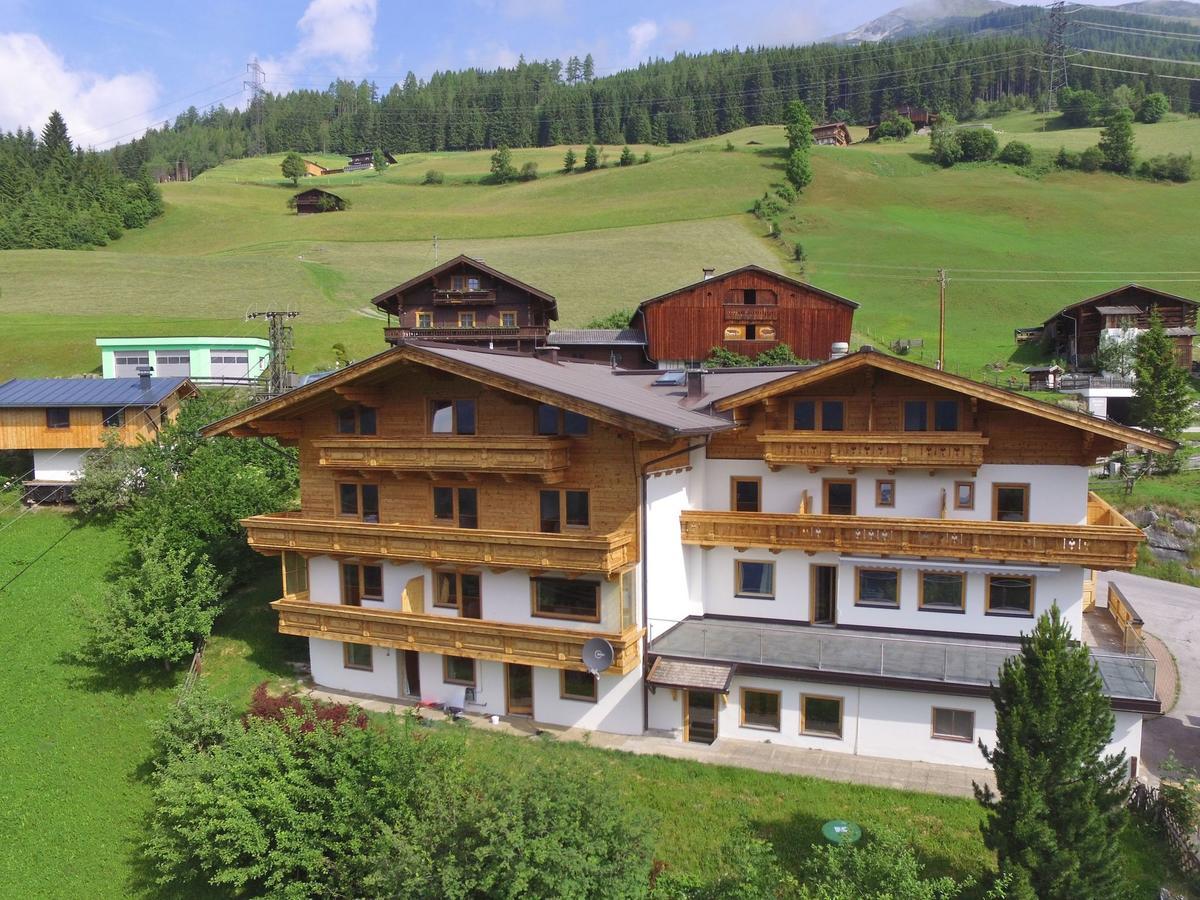 Chalet In Koenigsleiten Near Ski Area With Sauna Кьонигслайтен Екстериор снимка